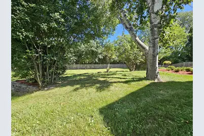 850 E Ellsworth Ln, Bayside, WI 53217 - Photo 11