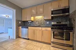 850 E Ellsworth Ln, Bayside, WI 53217 - Photo 35