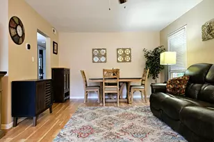 850 E Ellsworth Ln, Bayside, WI 53217 - Photo 23