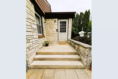 850 E Ellsworth Ln, Bayside, WI 53217 - Photo 11