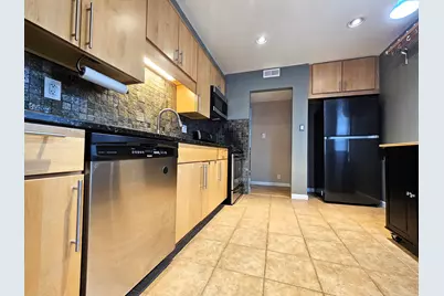 850 E Ellsworth Ln, Bayside, WI 53217 - Photo 47