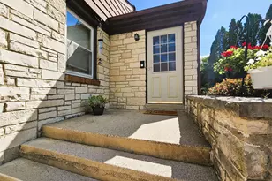 850 E Ellsworth Ln, Bayside, WI 53217 - Photo 7