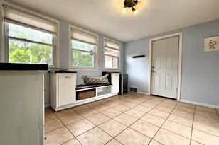 850 E Ellsworth Ln, Bayside, WI 53217 - Photo 37