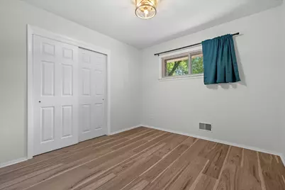 N57W18198  Juniper Ln, Menomonee Falls, WI 53051 - Photo 21