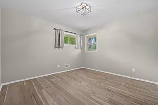 N57W18198 Juniper Ln, Menomonee Falls, WI 53051 - Photo 23