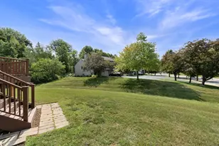 625 Tamarack Dr, West Bend, WI 53095 - Photo 27