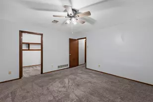 625 Tamarack Dr, West Bend, WI 53095 - Photo 19