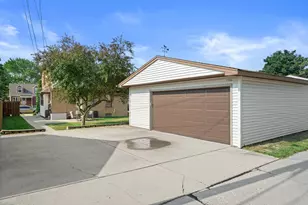 1308 Mackinac Ave, South Milwaukee, WI 53172 - Photo 31
