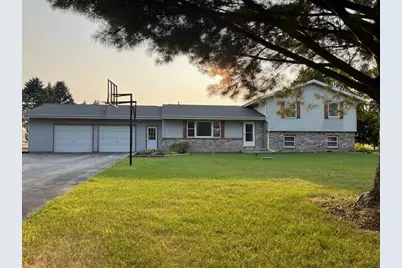 3967  Ernst Dr, Hartford, WI 53027 - Photo 1