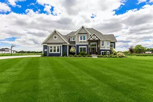 560 Cedar Ln, Summit, WI 53066 - Photo 43