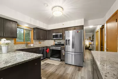 4380 N 143 St, Brookfield, WI 53005 - Photo 7