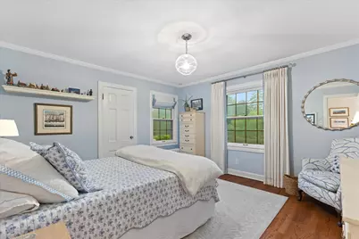 7039 N Belmont Ln, Fox Point, WI 53217 - Photo 33