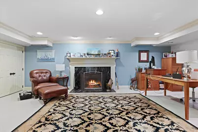 7039 N Belmont Ln, Fox Point, WI 53217 - Photo 45