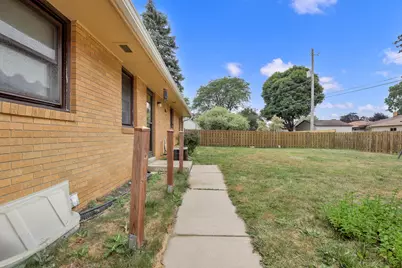 3446  Stratford Ave, Racine, WI 53402 - Photo 23