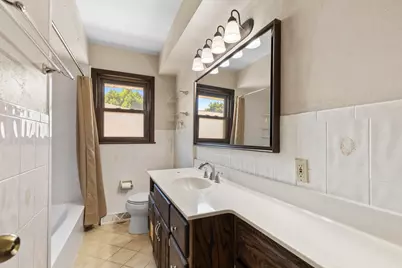 9600 W Morgan Ave, Milwaukee, WI 53228 - Photo 19