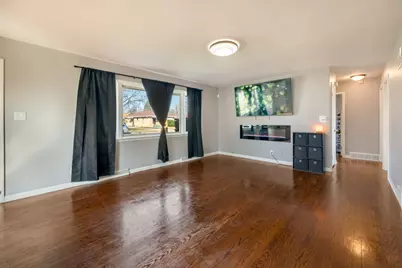 4158 N 77th St, Milwaukee, WI 53222 - Photo 5