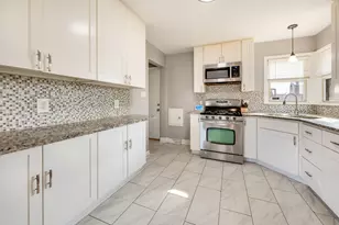 4158 N 77th St, Milwaukee, WI 53222 - Photo 9