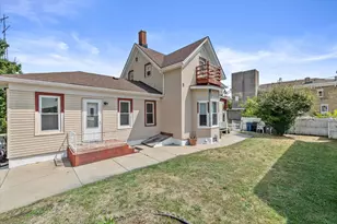 918 Peck Ave, Racine, WI 53404 - Photo 3