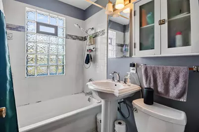 8925 W Cleveland Ave, West Allis, WI 53227 - Photo 15