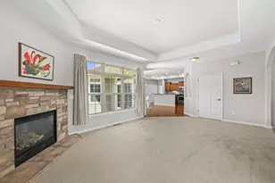 W179N11493 Blackstone Cir, Germantown, WI 53022 - Photo 15