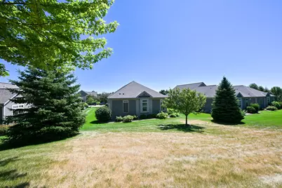 W179N11493  Blackstone Cir #3, Germantown, WI 53022 - Photo 7