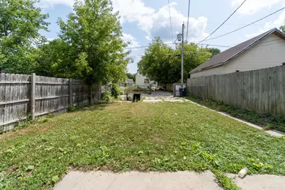 3358 N 25th St, Milwaukee, WI 53206 - Photo 31