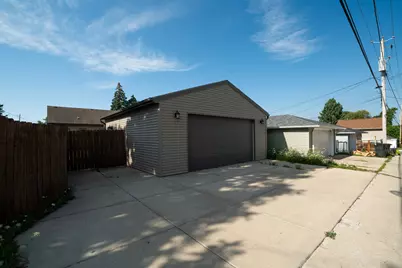 516  Marquette Ave, South Milwaukee, WI 53172 - Photo 29