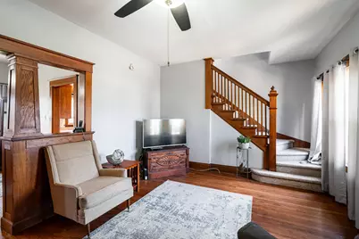 516  Marquette Ave, South Milwaukee, WI 53172 - Photo 3