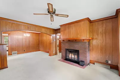 21650 W Valley Dr, New Berlin, WI 53146 - Photo 13