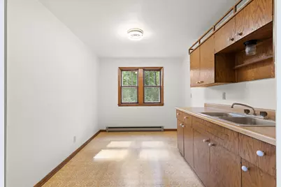 21650 W Valley Dr, New Berlin, WI 53146 - Photo 29