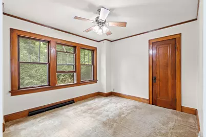 21650 W Valley Dr, New Berlin, WI 53146 - Photo 17