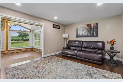 10780 S 92nd St, Franklin, WI 53132 - Photo 11