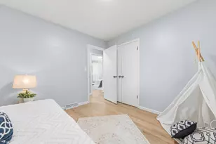 W132N12072 Mary Buth Ln, Germantown, WI 53022 - Photo 27