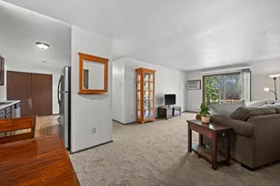 6440 W Howard Ave, Milwaukee, WI 53220 - Photo 7