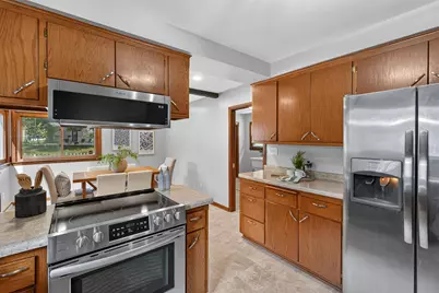 8941 W Montana Ave, West Allis, WI 53227 - Photo 17