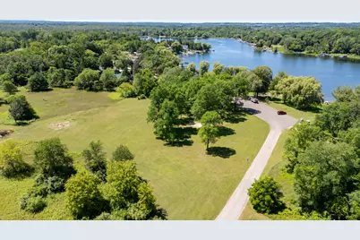 1176  Greenway Ln, Farmington, WI 53090 - Photo 3