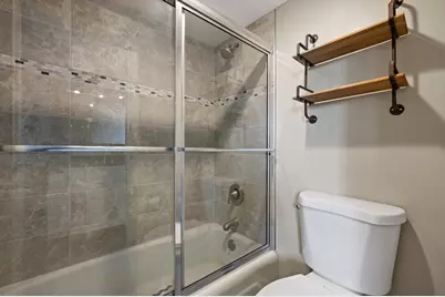 425 W Willow Ct #222, Fox Point, WI 53217 - Photo 3