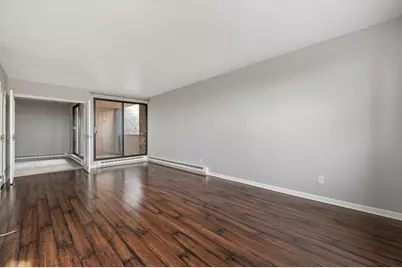 425 W Willow Ct #222, Fox Point, WI 53217 - Photo 1