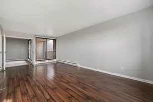 425 W Willow Ct, Fox Point, WI 53217 - Photo 1