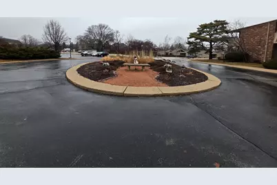 425 W Willow Ct #222, Fox Point, WI 53217 - Photo 19