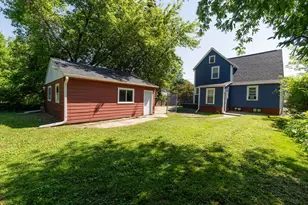 1614 St Clair St, Racine, WI 53402 - Photo 19