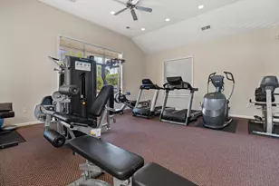 N16W26401 Meadowgrass Cir, Pewaukee, WI 53072 - Photo 25
