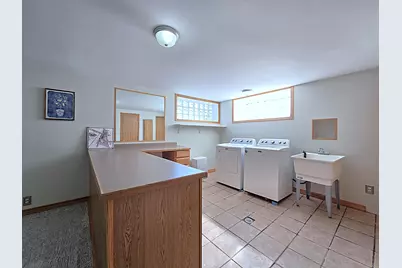 215  Randall Pl, Elkhorn, WI 53121 - Photo 55