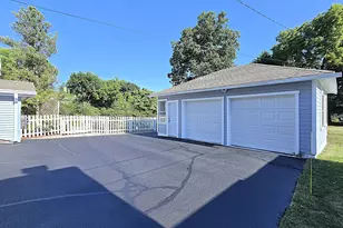 215 Randall Pl, Elkhorn, WI 53121 - Photo 71