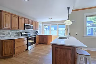 215 Randall Pl, Elkhorn, WI 53121 - Photo 3