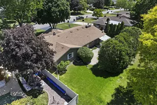 3625 S Brentwood Rd, New Berlin, WI 53151 - Photo 29