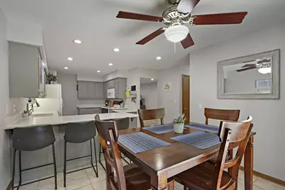 3625 S Brentwood Rd, New Berlin, WI 53151 - Photo 9