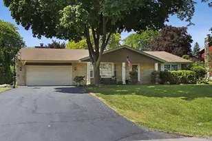 3625 S Brentwood Rd, New Berlin, WI 53151 - Photo 23