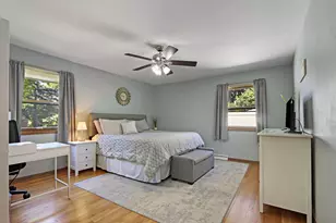 3625 S Brentwood Rd, New Berlin, WI 53151 - Photo 11