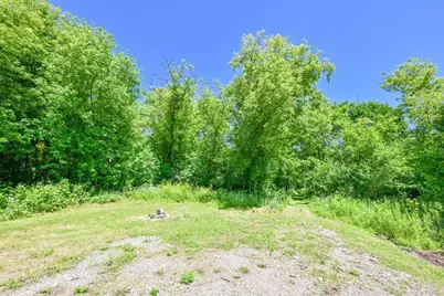 150 W Rusco Dr, West Bend, WI 53095 - Photo 9